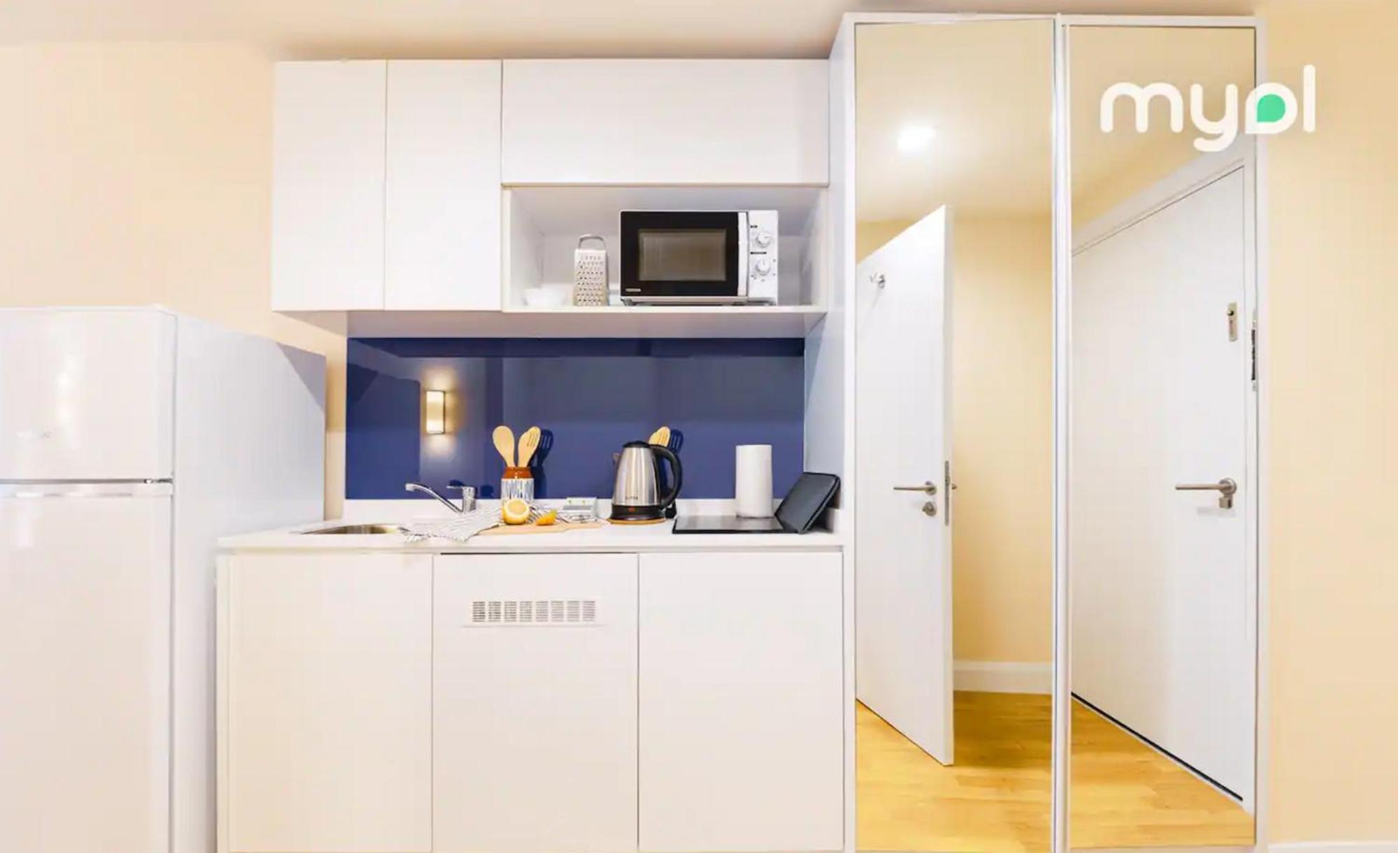 Suites Orbi City Aparthotel Батуми Екстериор снимка