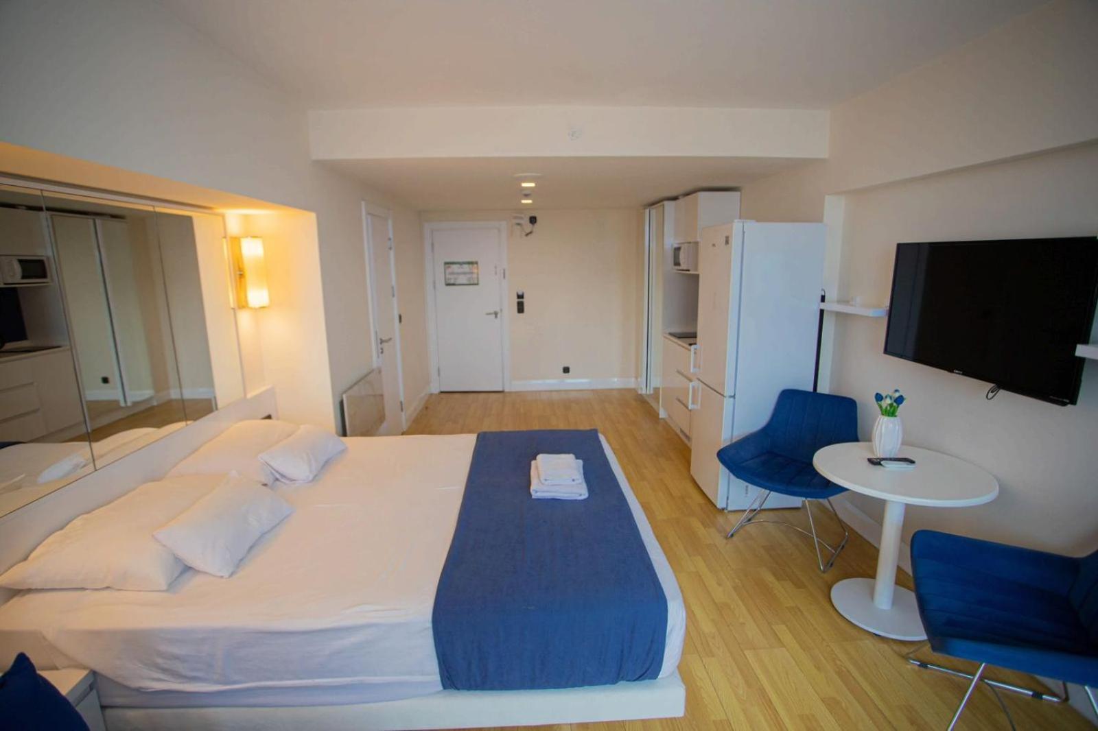 Suites Orbi City Aparthotel Батуми Екстериор снимка