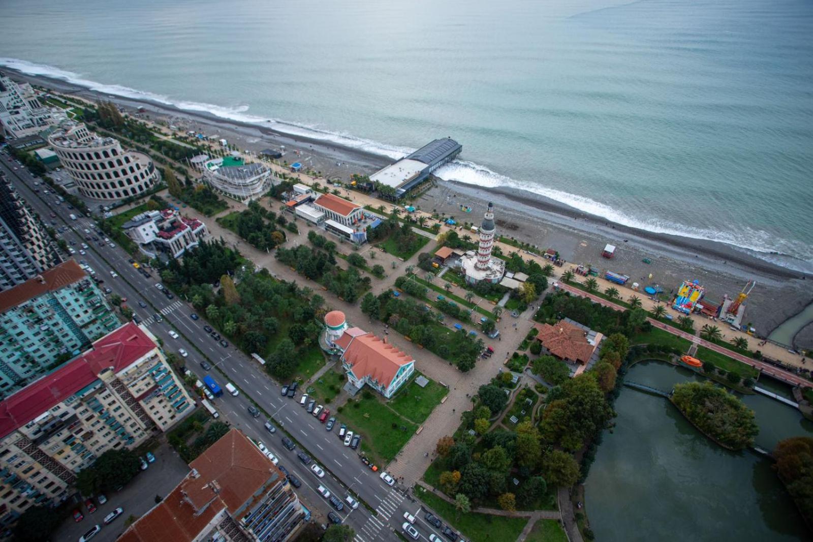 Suites Orbi City Aparthotel Батуми Екстериор снимка