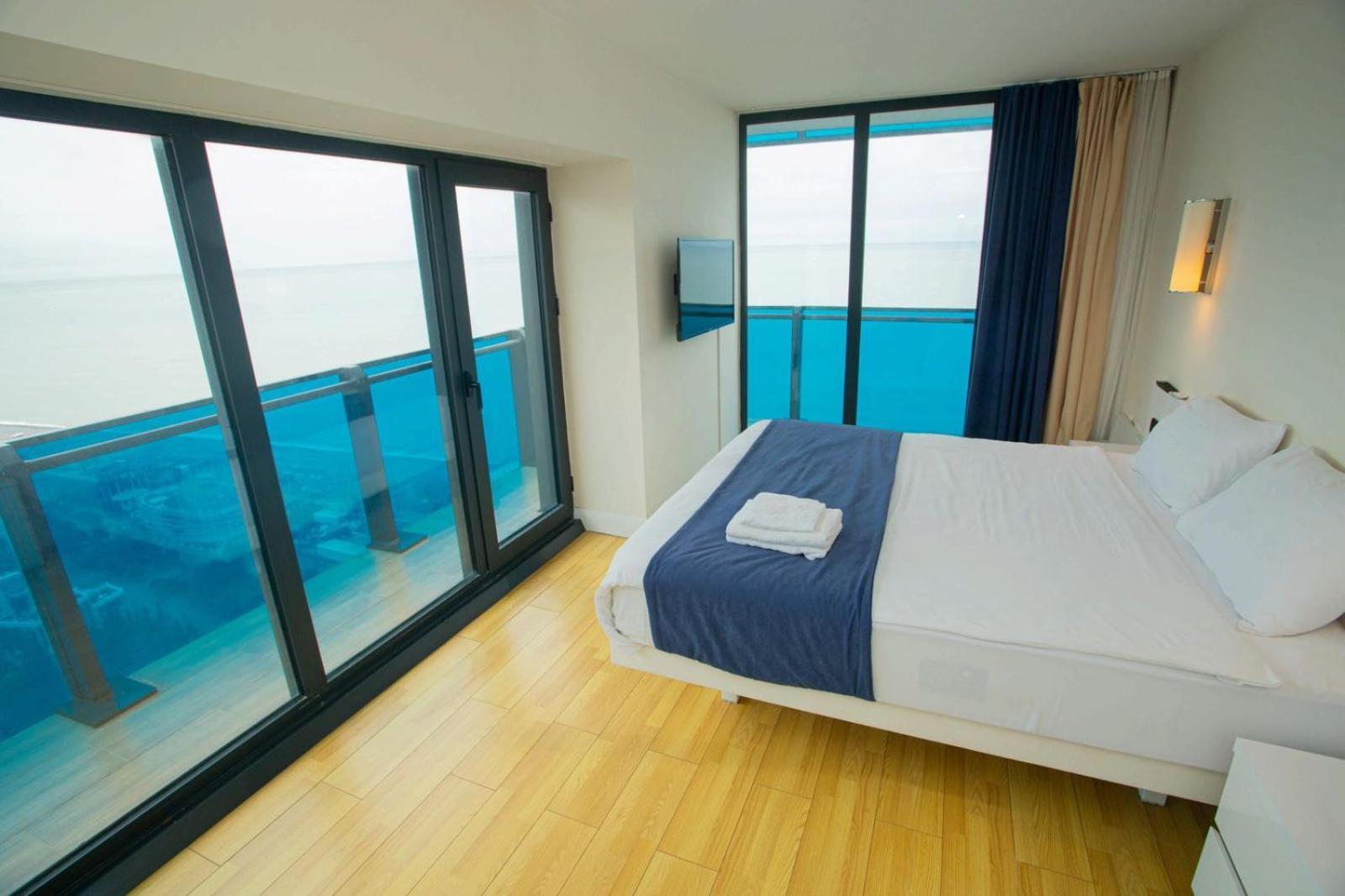 Suites Orbi City Aparthotel Батуми Екстериор снимка