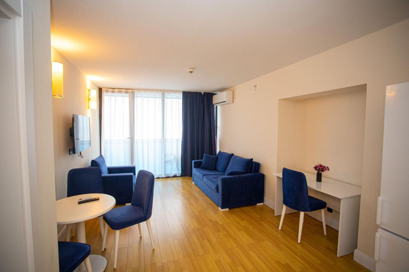 Suites Orbi City Aparthotel Батуми Екстериор снимка