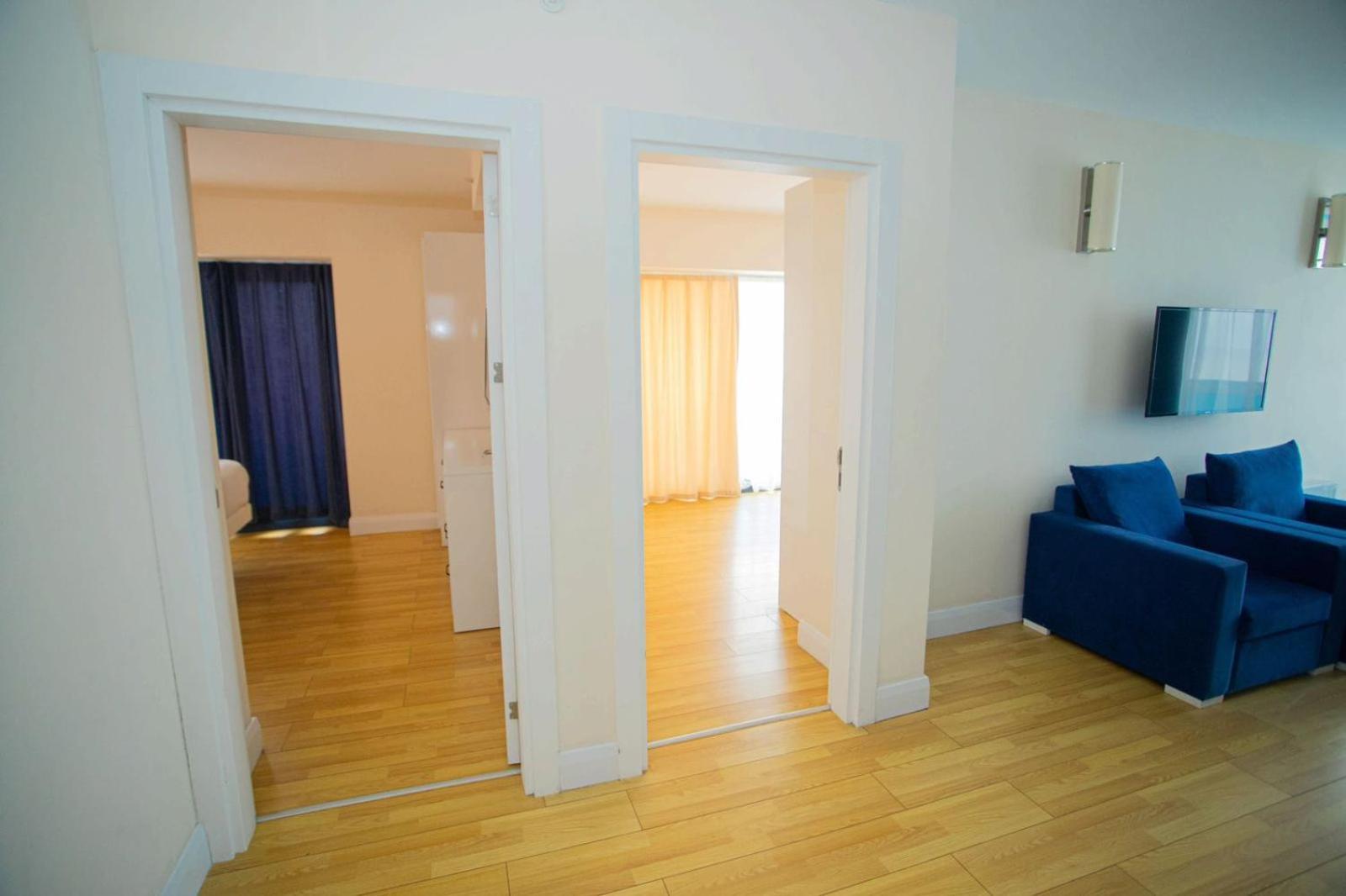 Suites Orbi City Aparthotel Батуми Екстериор снимка