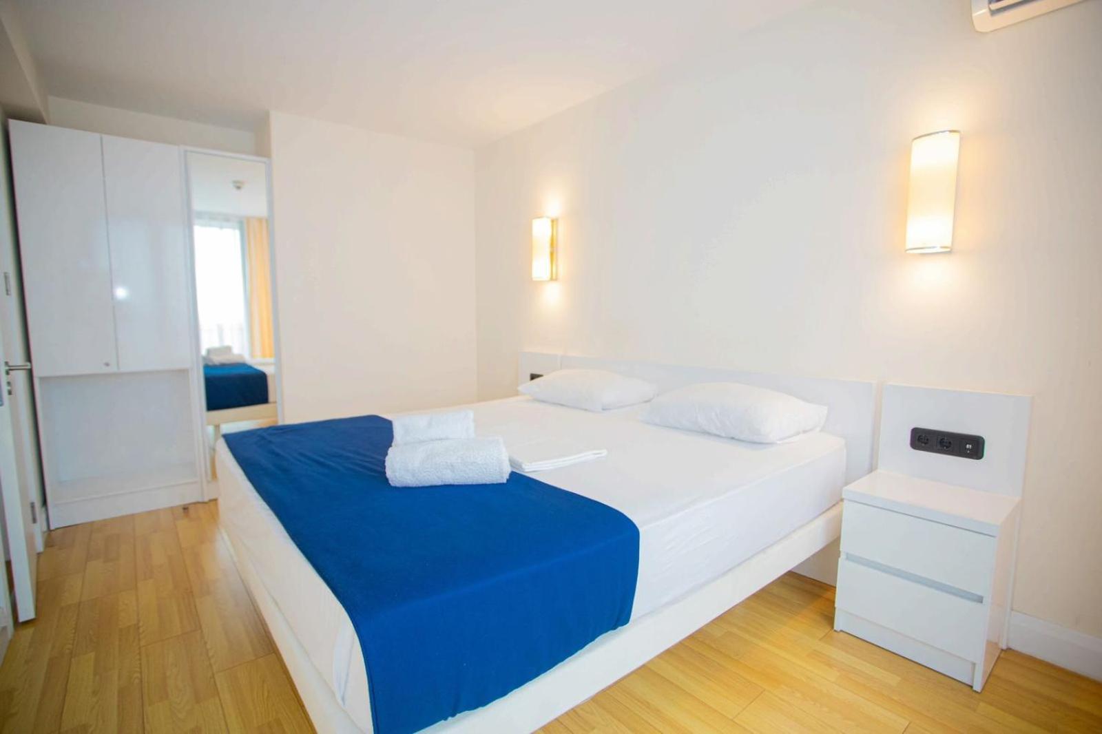 Suites Orbi City Aparthotel Батуми Екстериор снимка