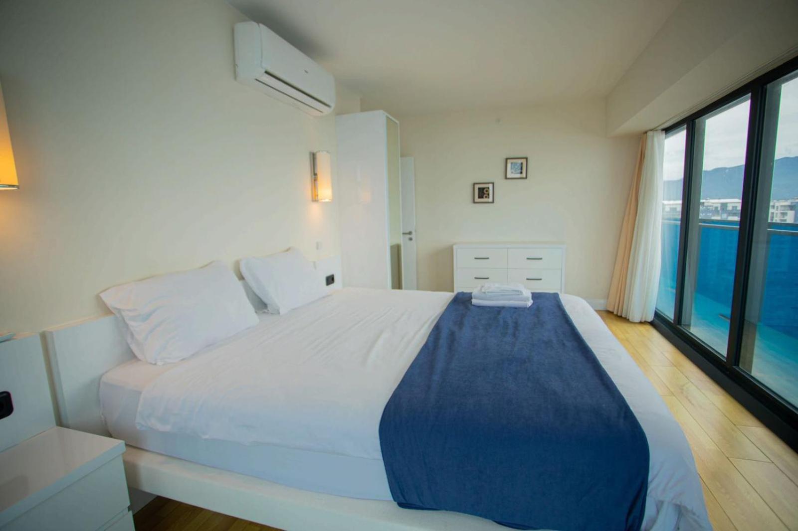 Suites Orbi City Aparthotel Батуми Екстериор снимка