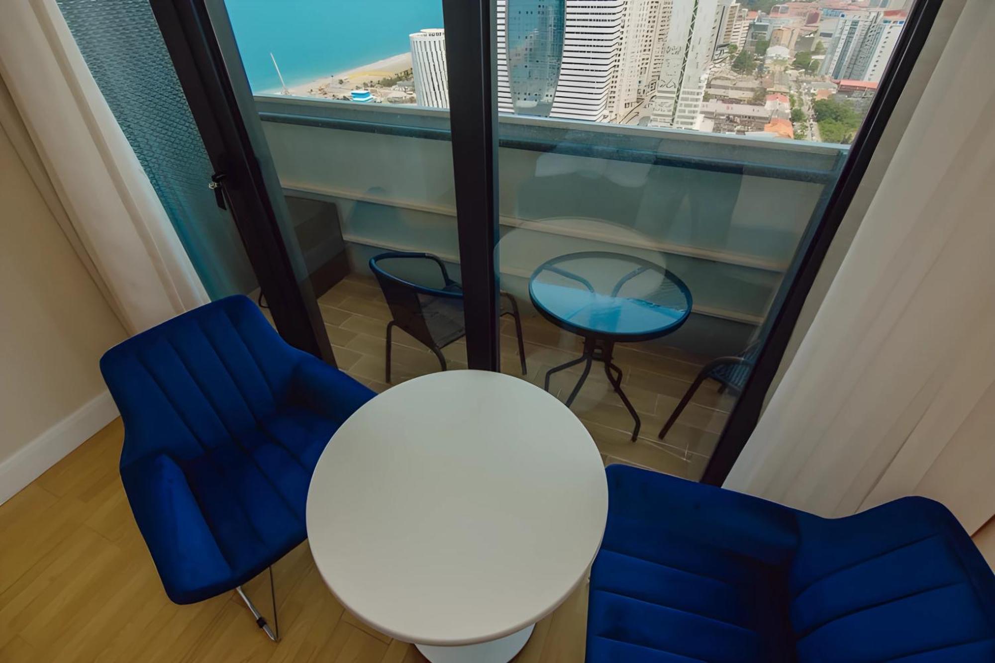 Suites Orbi City Aparthotel Батуми Екстериор снимка